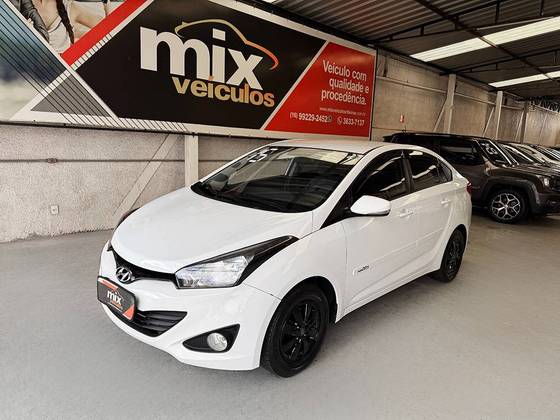 HYUNDAI HB20S 1.6 COMFORT PLUS 16V FLEX 4P MANUAL HYUNDAI HB20S 1.6 COMFORT PLUS 16V FLEX 4P MANUAL